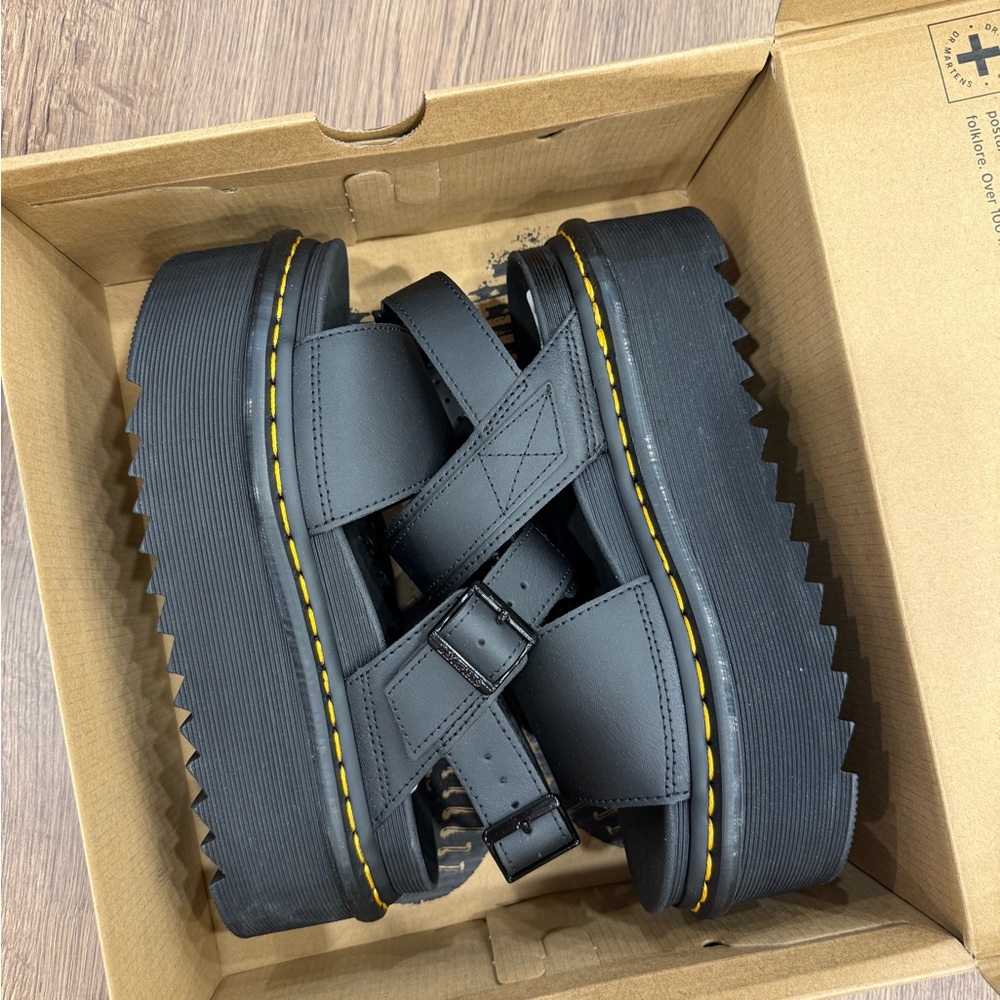 Dr. Martens Voss Quad Platform Sandal